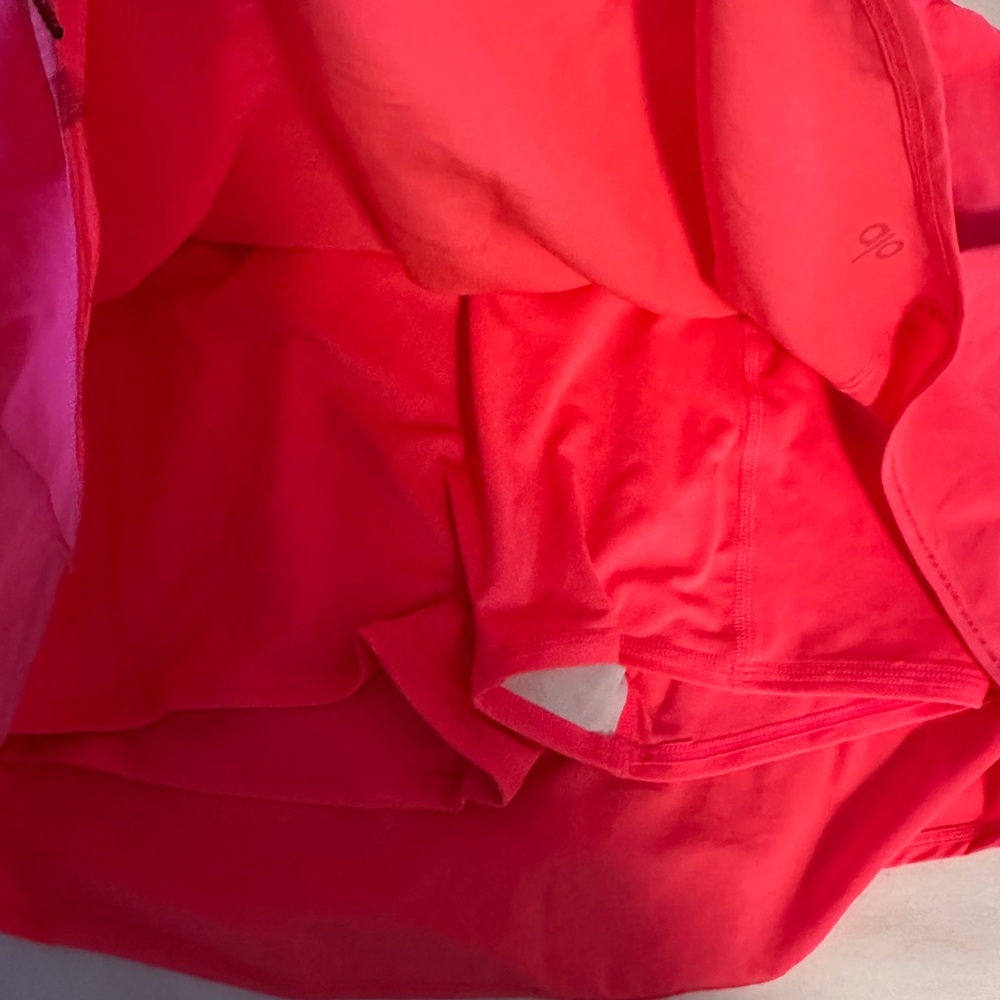 ALO Yoga Neon Pink Skirt - Picture 3 of 3